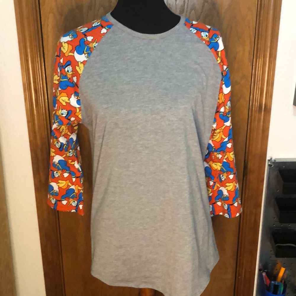 LuLaRoe Disney/Donald Duck Randy Tee Size Large EUC
